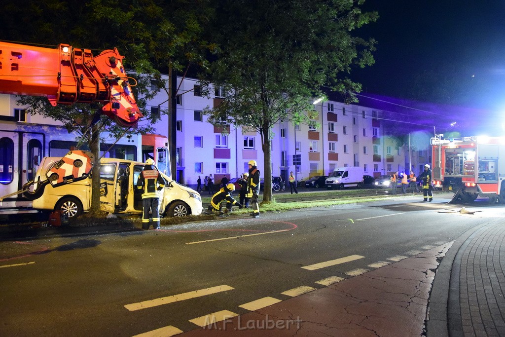 VU PKW Strab Koeln Niehl Amsterdamerstr Friedrich Karlstr P201.JPG - Miklos Laubert